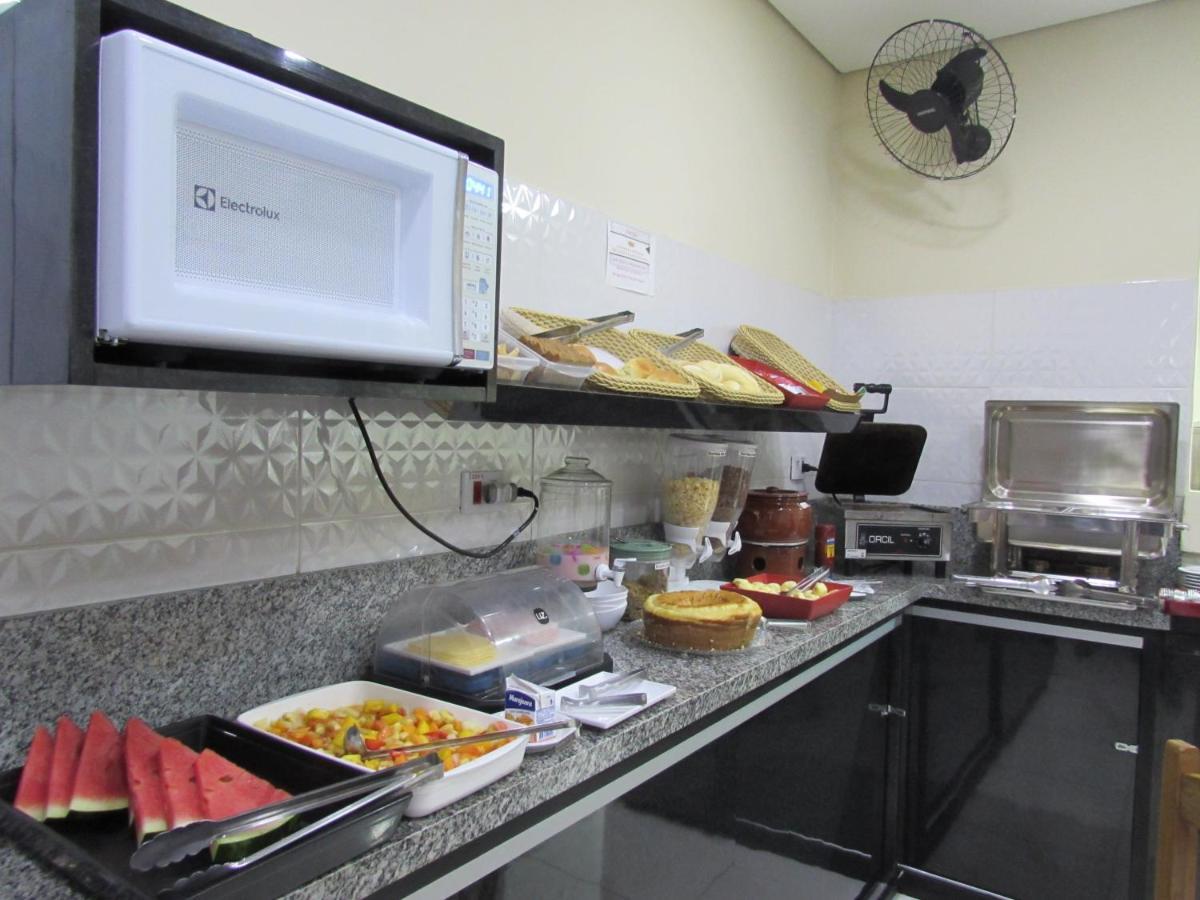Hotel Minho ao Lado do Novo Hospital Pérola Byington - Reserve 4 noites e pague 3 ou Reserve 3 noites e pague 2 Promoção acima de 4 DiáriasPróximo 25 Março , Brás e Bom Retiro São Paulo Extérieur photo
